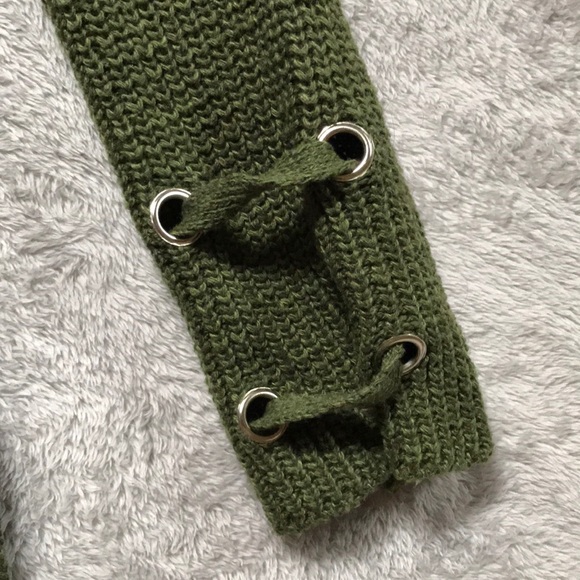 Forrest Green Tie Sweater NWOT - Picture 3 of 5